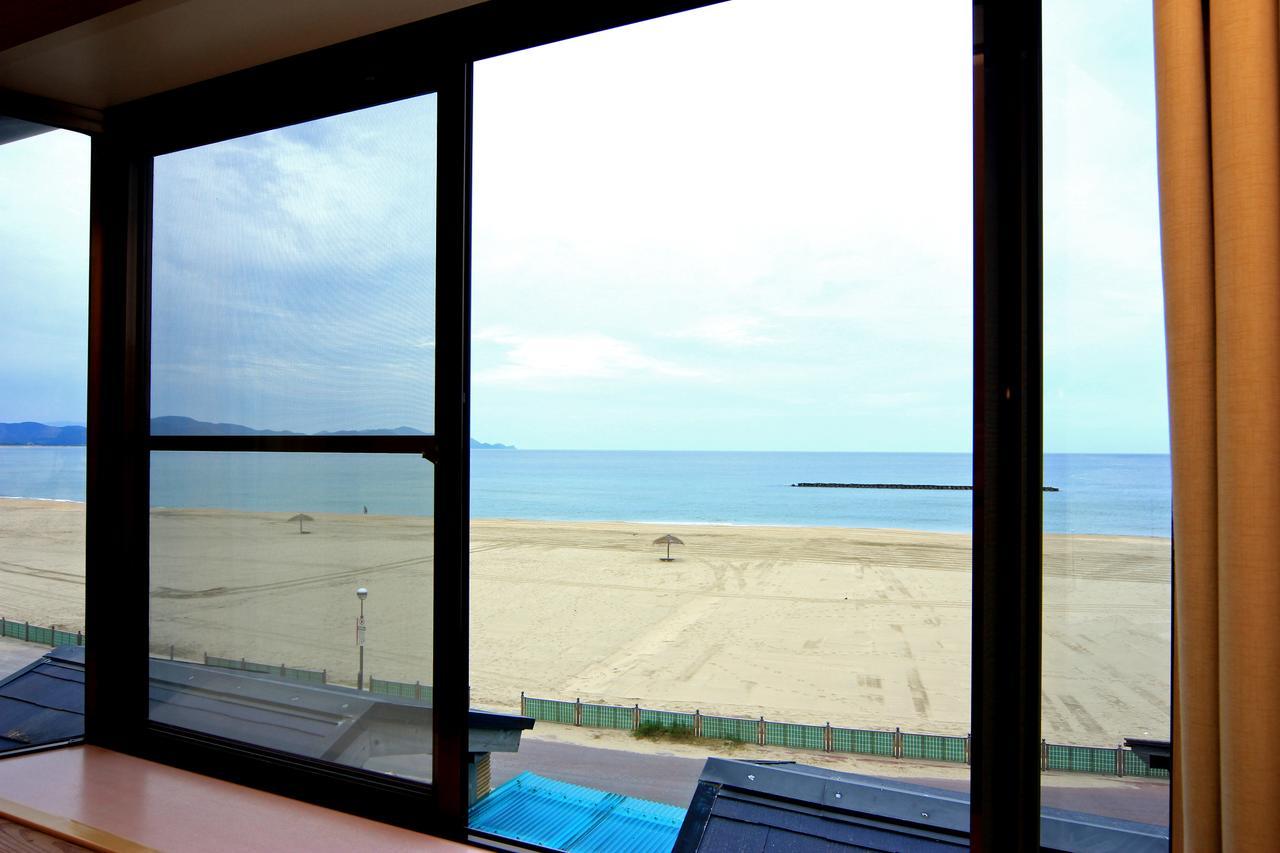 Ryokan Umi No Hana Тойока Екстериор снимка